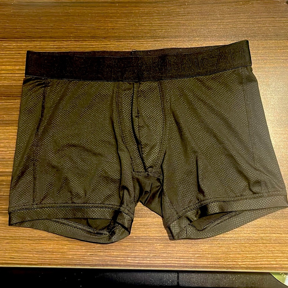American Eagle Outfitters- AEO Flex/Trunk - Large